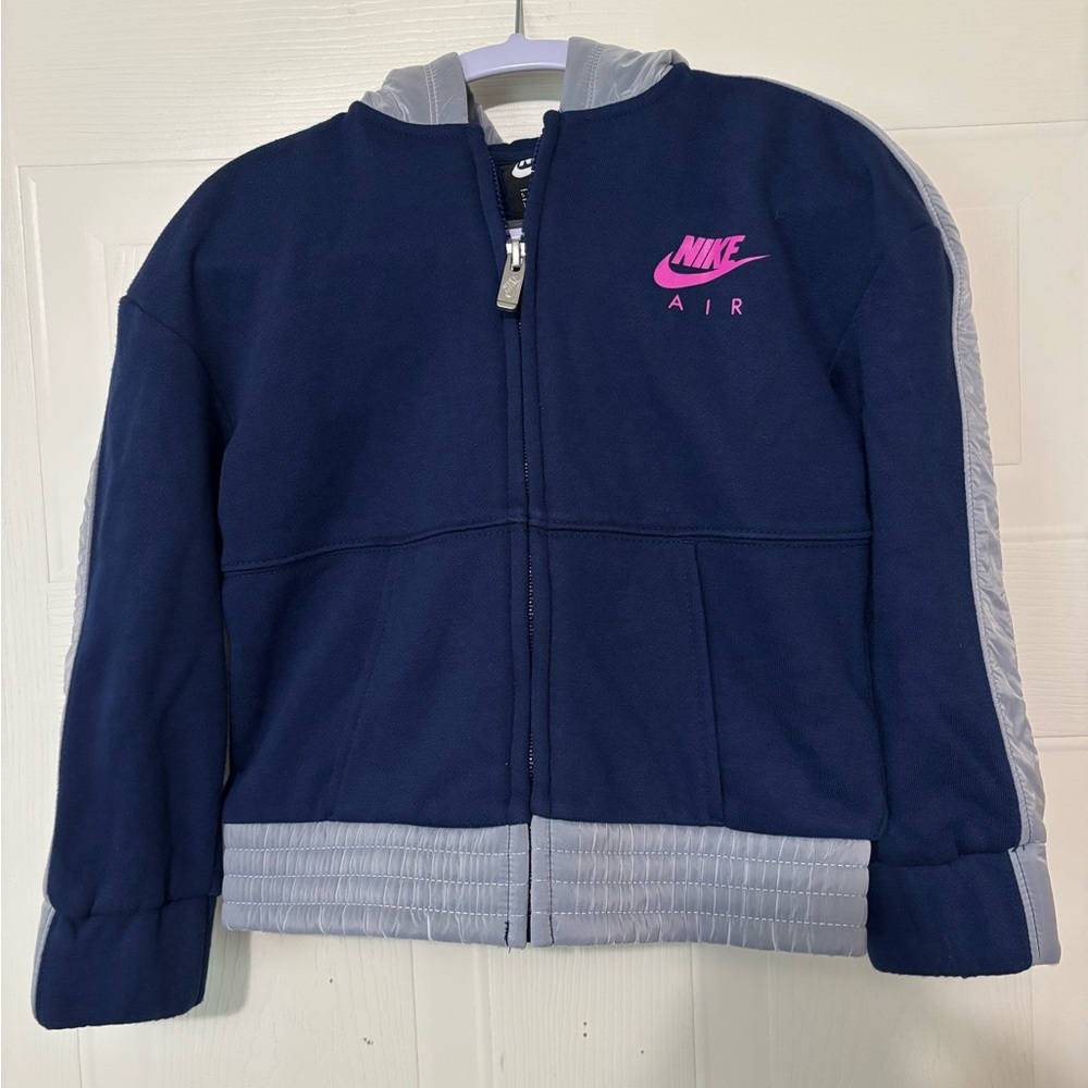 Girls size 5T Nike Air Zip Jacket with hood navy with pink writing